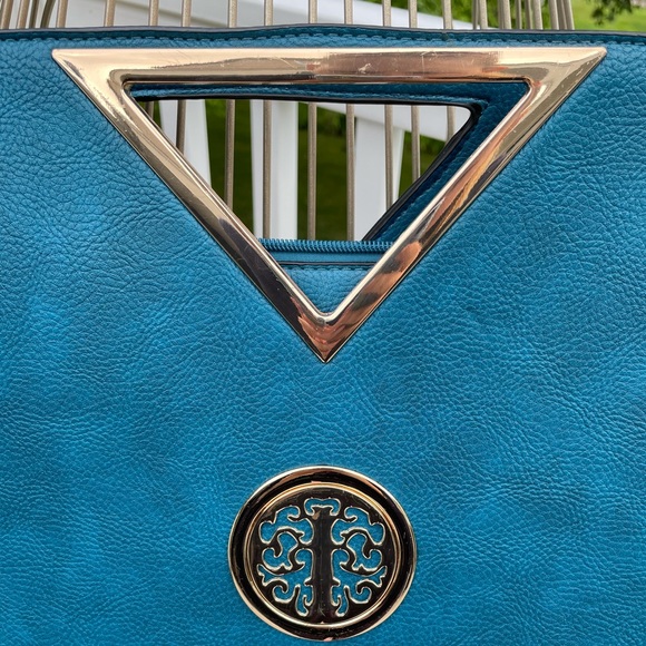 Gorgeous, deep blue tote with gold hardware - Picture 2 of 6
